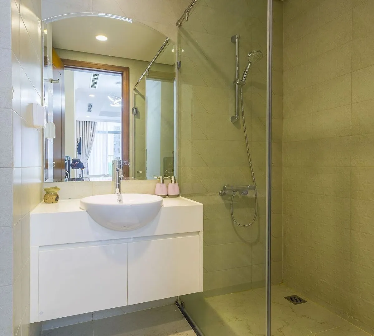 New 3Brs Vinhomes Central Park Ho Chi Minh City Vietnam